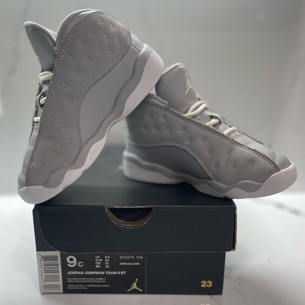 Jordans Jumpman Team II BT, kids sz 9C, wolf gray